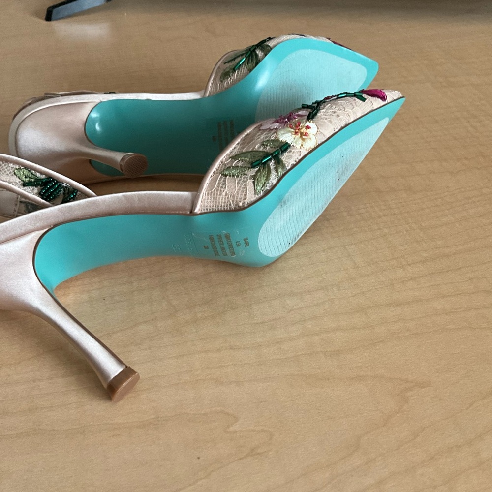 Embroidered Floral Slingback Heels in Pink & Blue - Picture 5 of 7